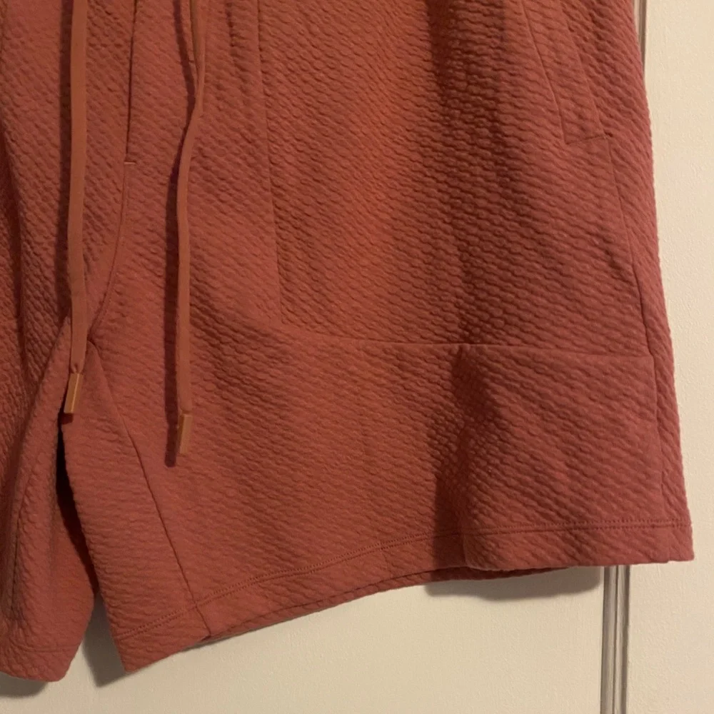 Lululemon Athletica Men's At Ease Pink Briar Rose Athletic Shorts Size XXL